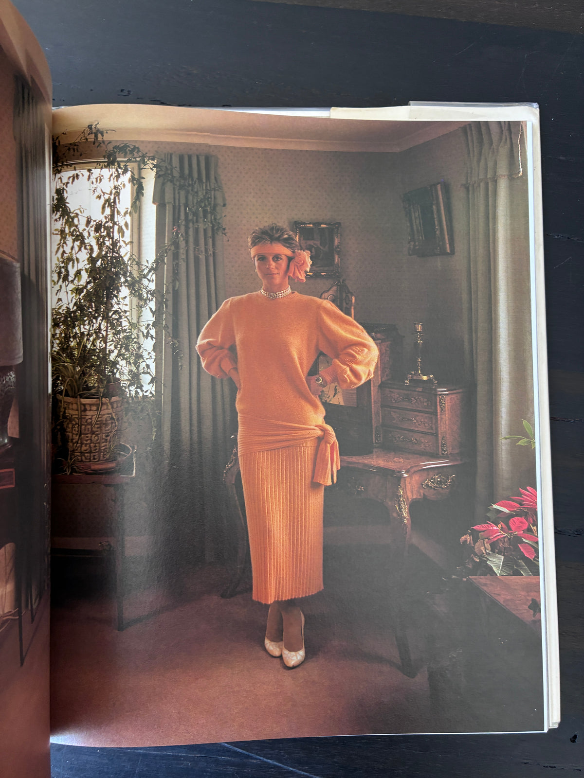 The Englishwoman's Wardrobe (1986)