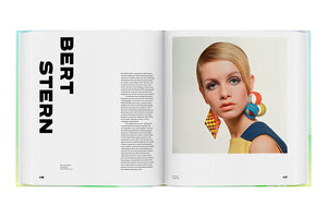 Fashion Photography: The Story in 180 Pictures (2017)